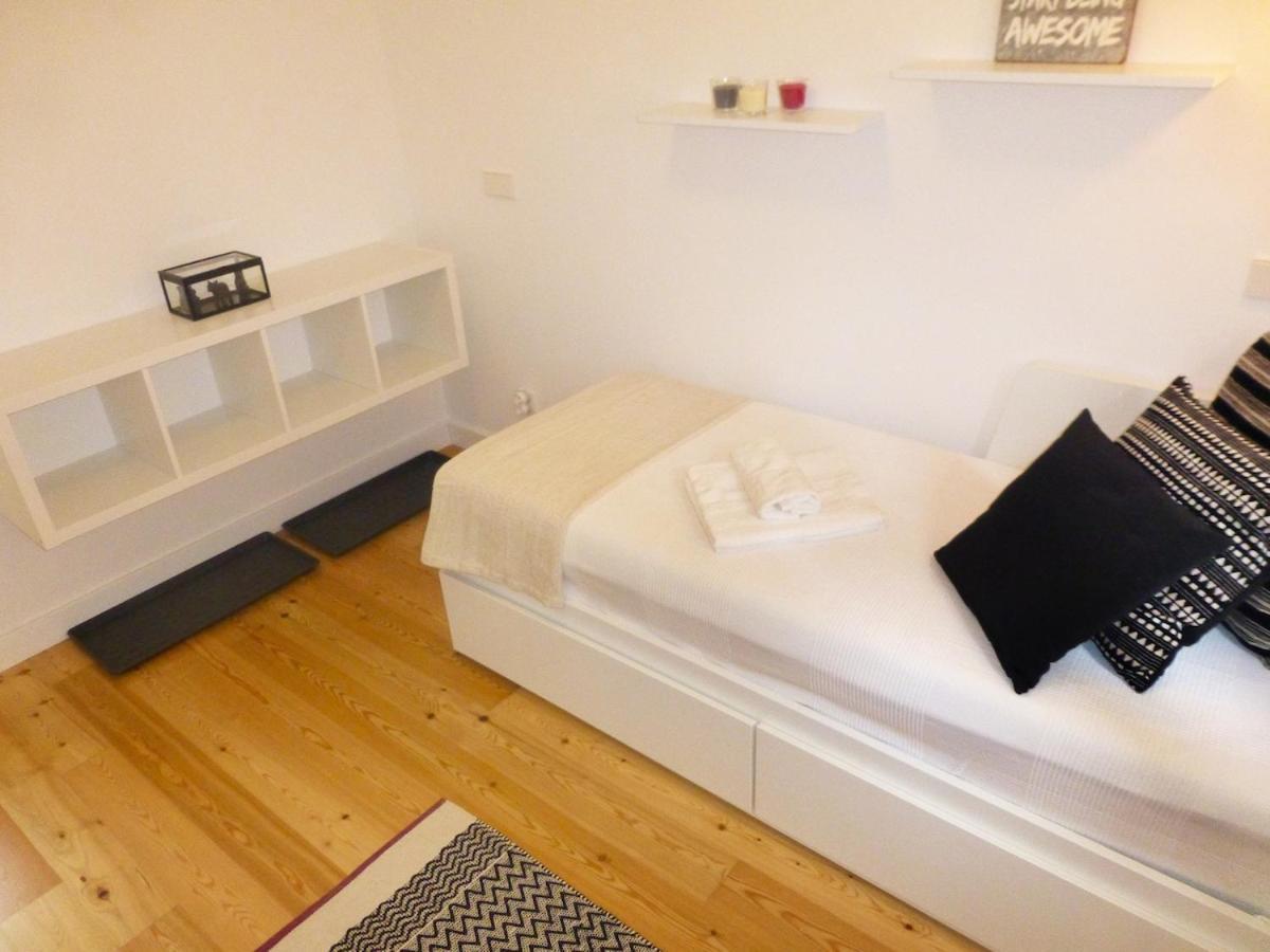 Charming Equipped Ac Lift Parking 4p Apartment *