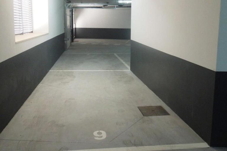 Charming Equipped Ac Lift Parking 4p *
