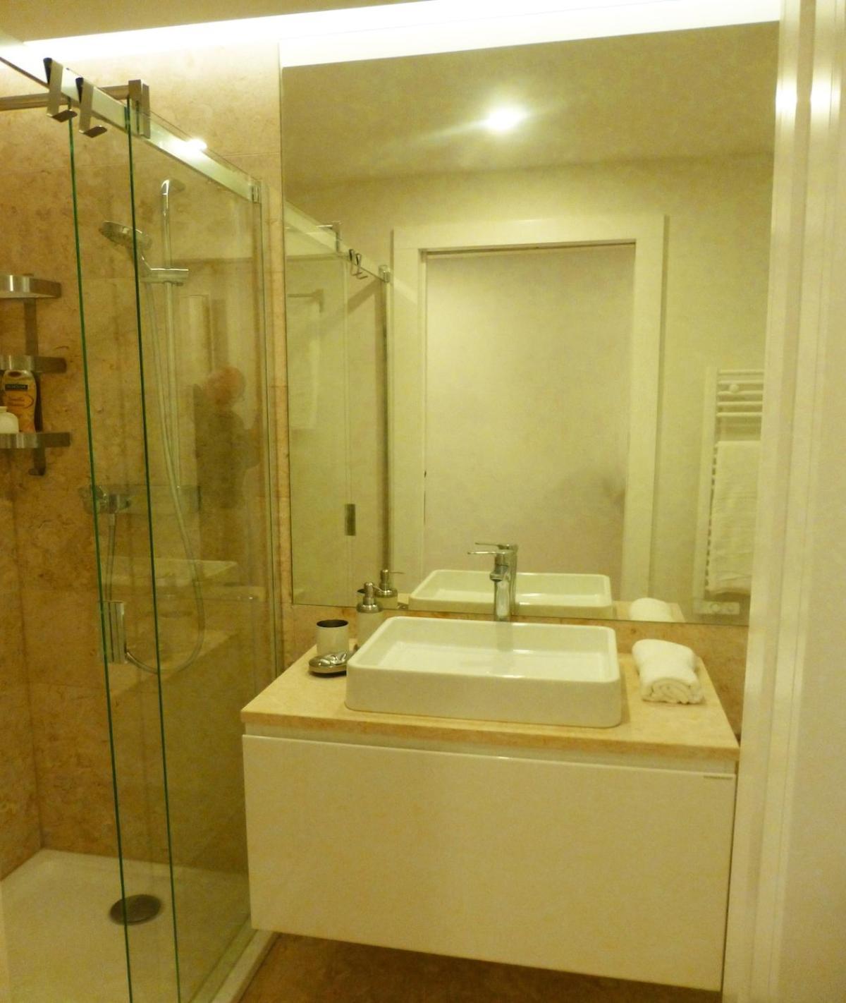 Apartment Charming Equipped Ac Lift Parking 4p