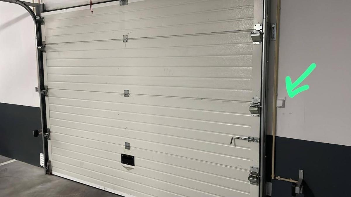 Charming Equipped Ac Lift Parking 4p Apartment *